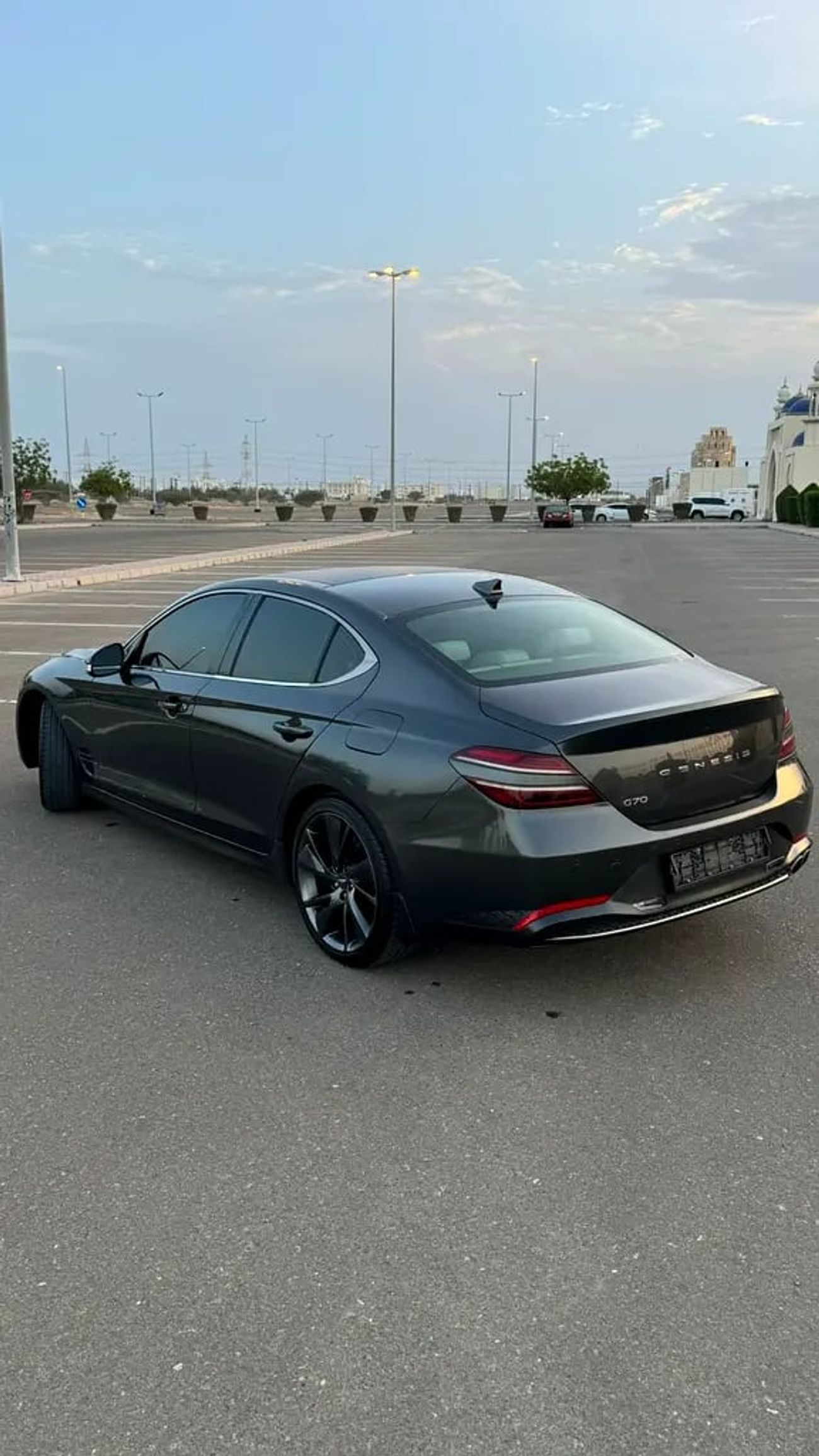 Genesis G70 PRESTIGE American Specs
