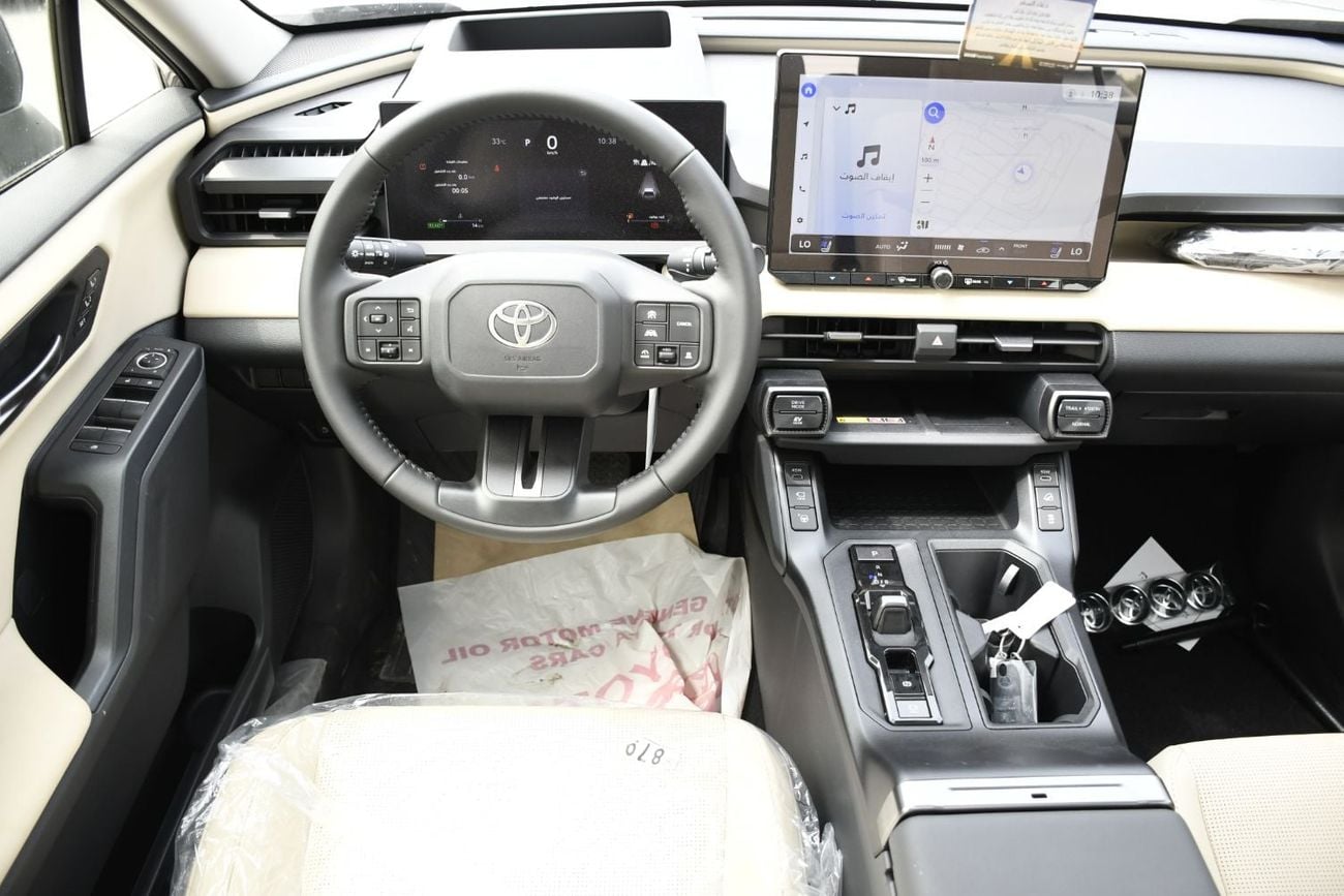 Toyota RAV4 LTD HEV 2.5L HEADUP DISPAY ! AUTO PARK ! PANAROMIC ROOF !360 CAMERA