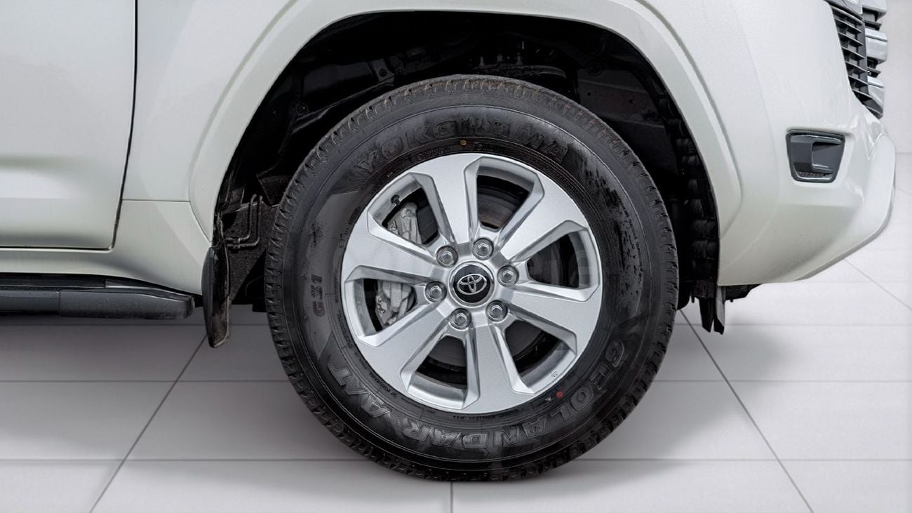Toyota Land Cruiser GXR
