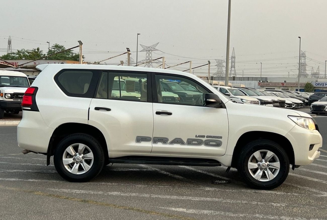 Toyota Prado TXL1 2022 Toyota Prado TX 2.7L V4- AWD 4x4 - No accident - 2 key Rear Sensor -