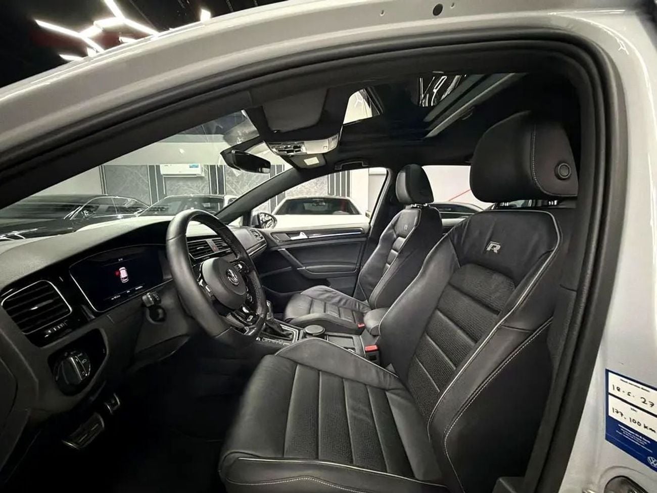 Volkswagen Golf R SEL