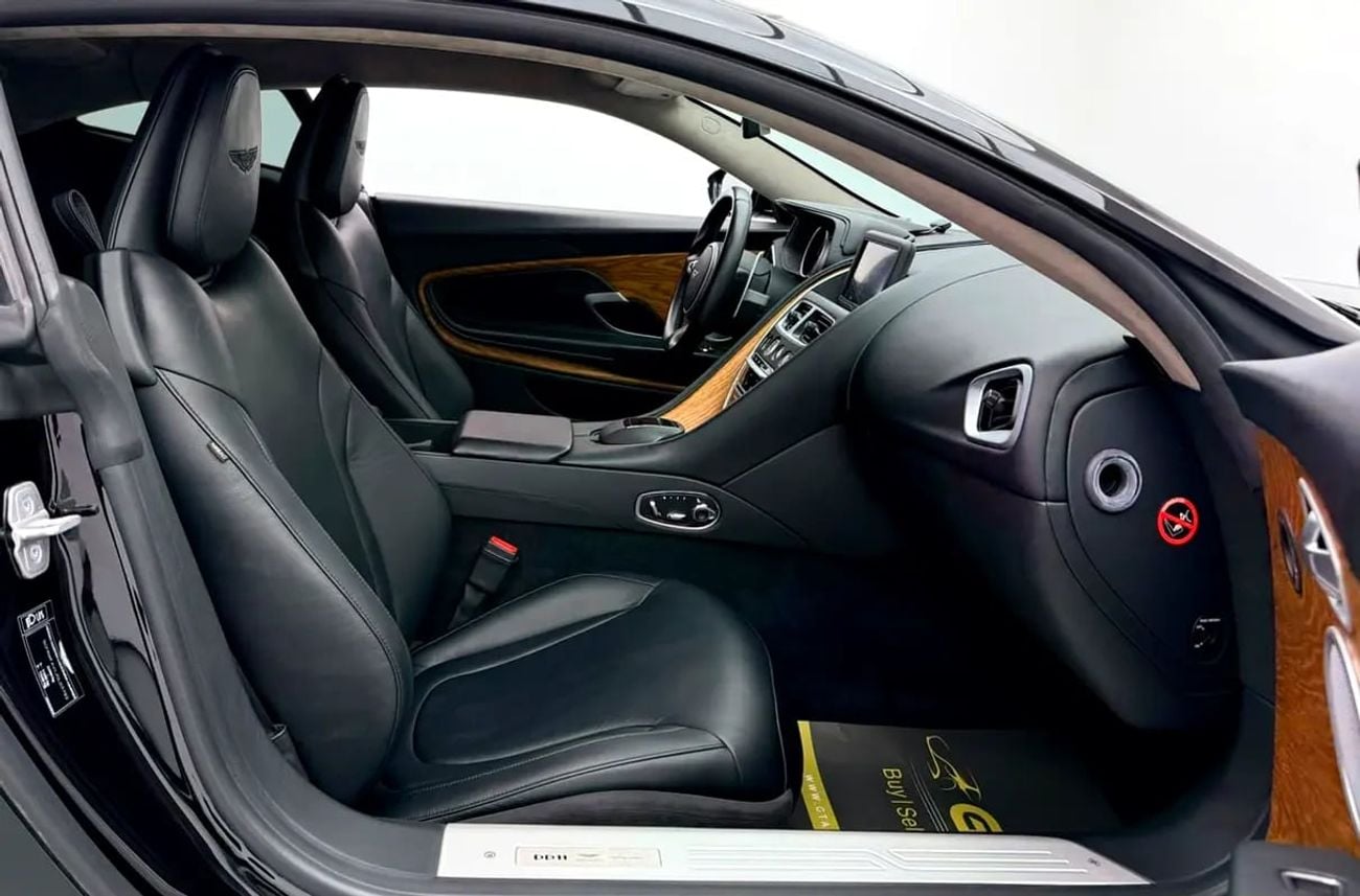 أستون مارتن DB11 V12 Coupe, Service History, Fully Loaded, Excellent Condition, Japanese