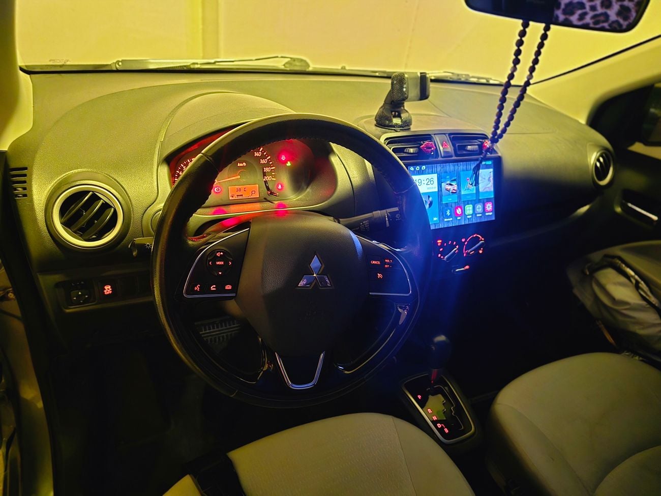 Mitsubishi Attrage GLX