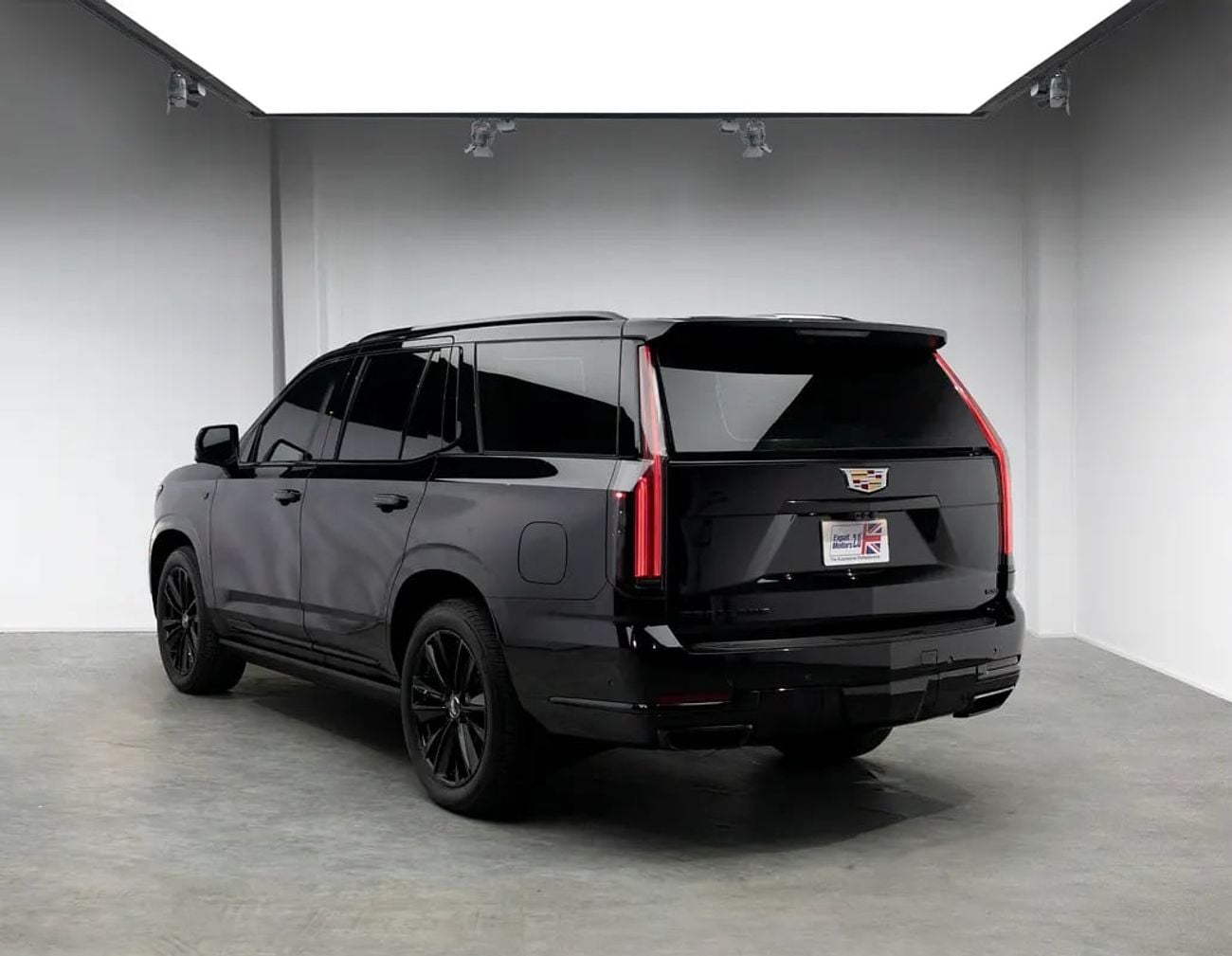 كاديلاك إسكالاد سبورت بلاتينيوم Black Edition • FDSH • Warranty + Service Contract Until • GCC