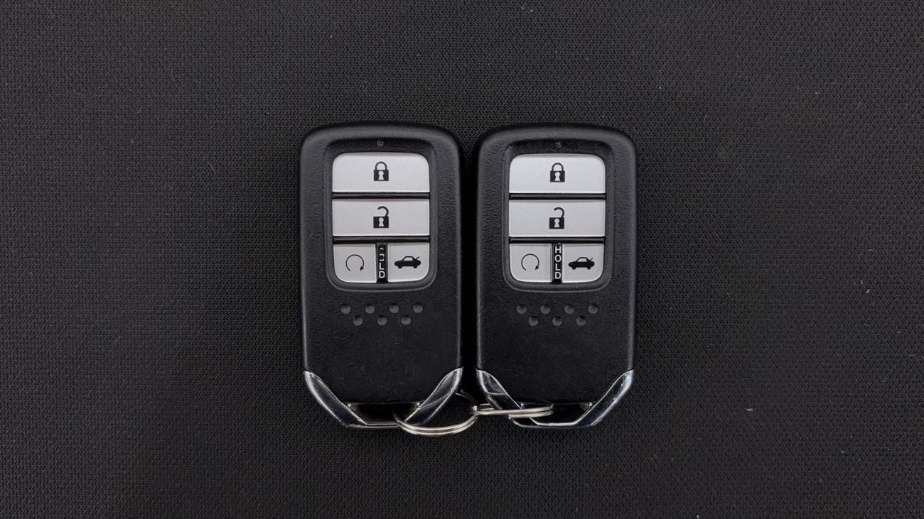 هوندا سيفيك LX SPORT كارس24 هي سوق ضخم للسيارات المستعملة موثوق ومضمون ٪كارس24 هي سوق ضخم للسيارات المستعملة موثوق ومضمون