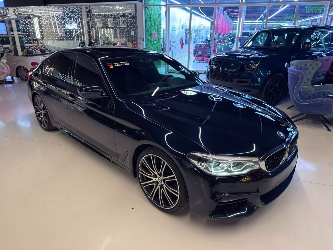 بي أم دبليو 530i M SPORT بي إم دبليو 530i M سبورت موديل 2017 | مواصفات خليجية | حالة جيدة