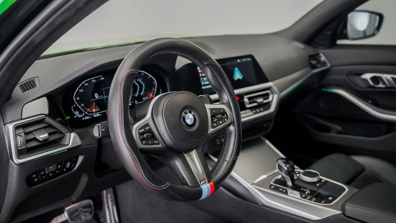 BMW 330i M SPORT