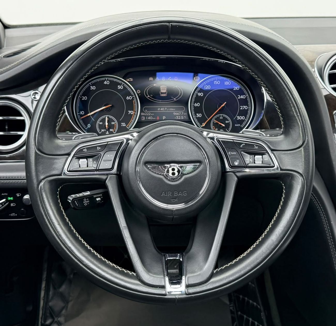 Bentley Bentayga FIRST EDITION 2017 Bentley Bentayga, Full Service History, Night Vision, Fully Loaded, Excellent Condition, Euro