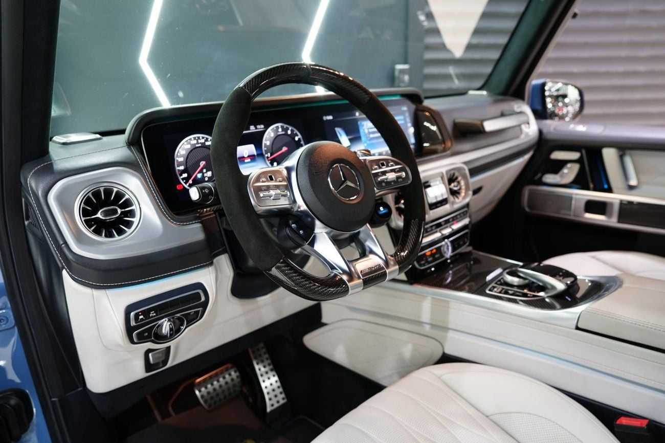 Mercedes Benz G63 AMG MANUFAKTUR EXCLUSIVE PLUS 2022 Mercedes-AMG G63, G Manufaktur Package, Carbon Interior, Rear Entertainment, Gargash Warranty!!
