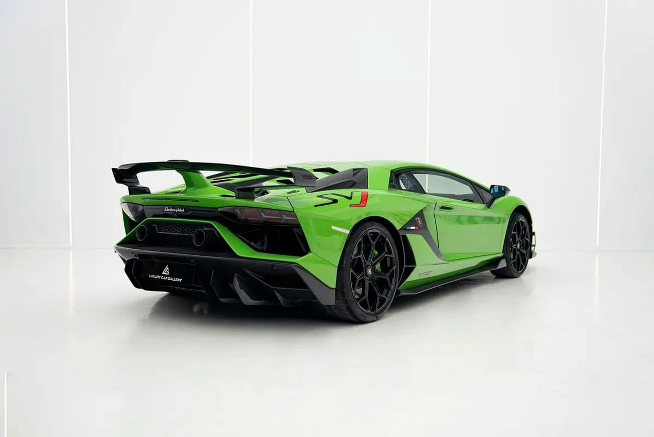 Lamborghini Aventador SVJ ONE OF 900 COUPÉS | ALA 2.0 | CARBON-FIBRE BUCKET SEATS