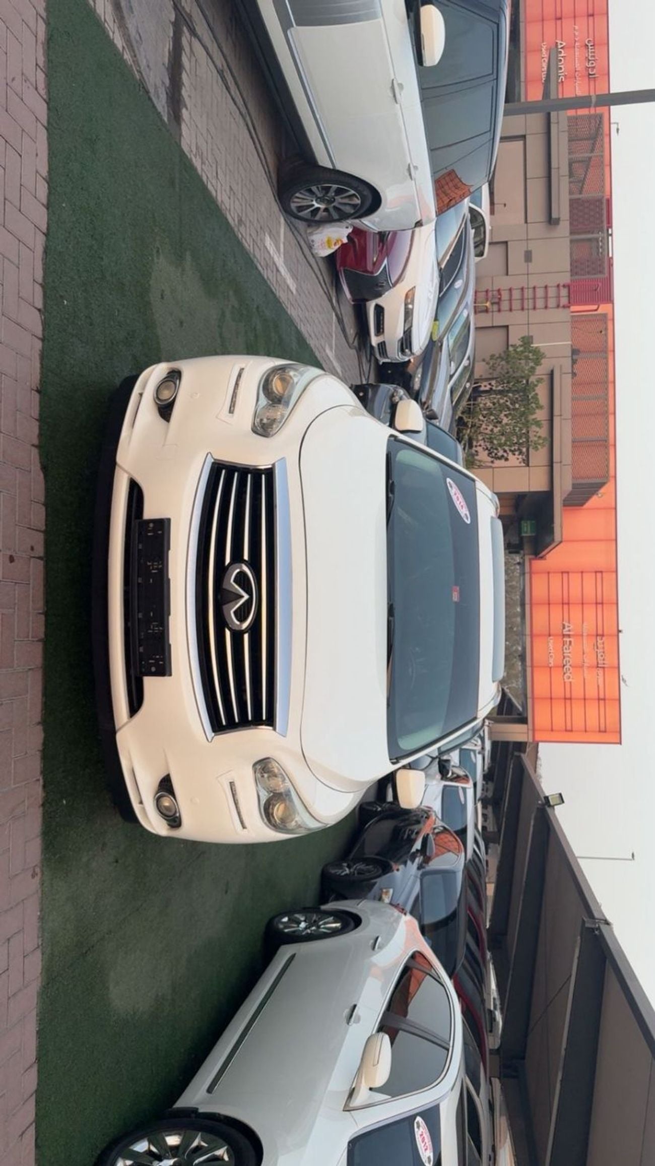 Infiniti QX60 PREMIUM panoramic sunroof, excellent condition, 4x4