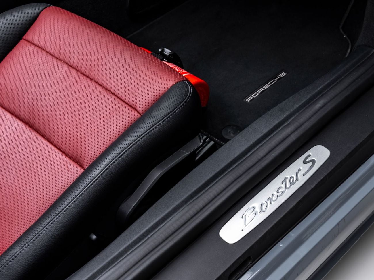Porsche 718 Boxster S BUY NOW, PAY 2027 | THE BLACKLINE STANDARD | January 2027 Warranty, GCC, Low KMs