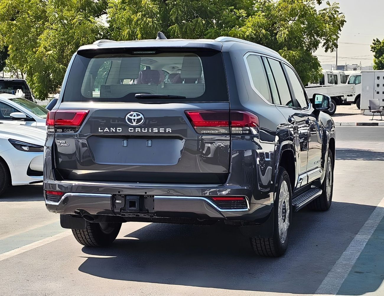 Toyota Land Cruiser VXS TWIN TURBO || 3.5L PETROL V6 | RADAR | 360*CAMERA | REAR ENTERTAINMENT SCREEN | SUNROOF | FULL O