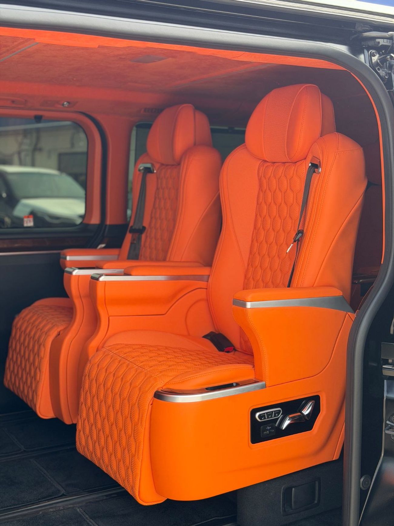 Toyota Granvia PREMIUM PETROL FULL OPTION WITH VIP EDITION