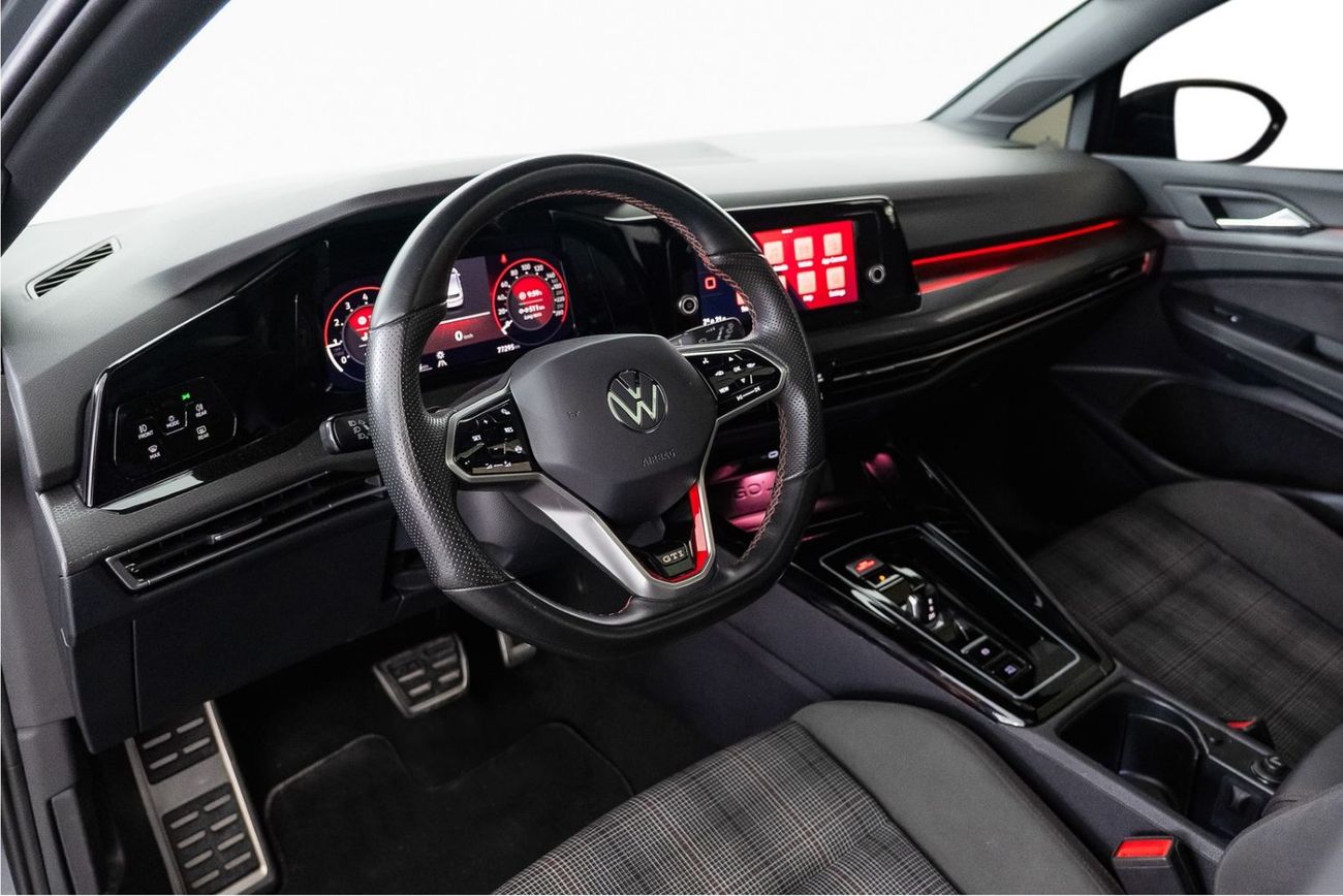 Volkswagen Golf GTI