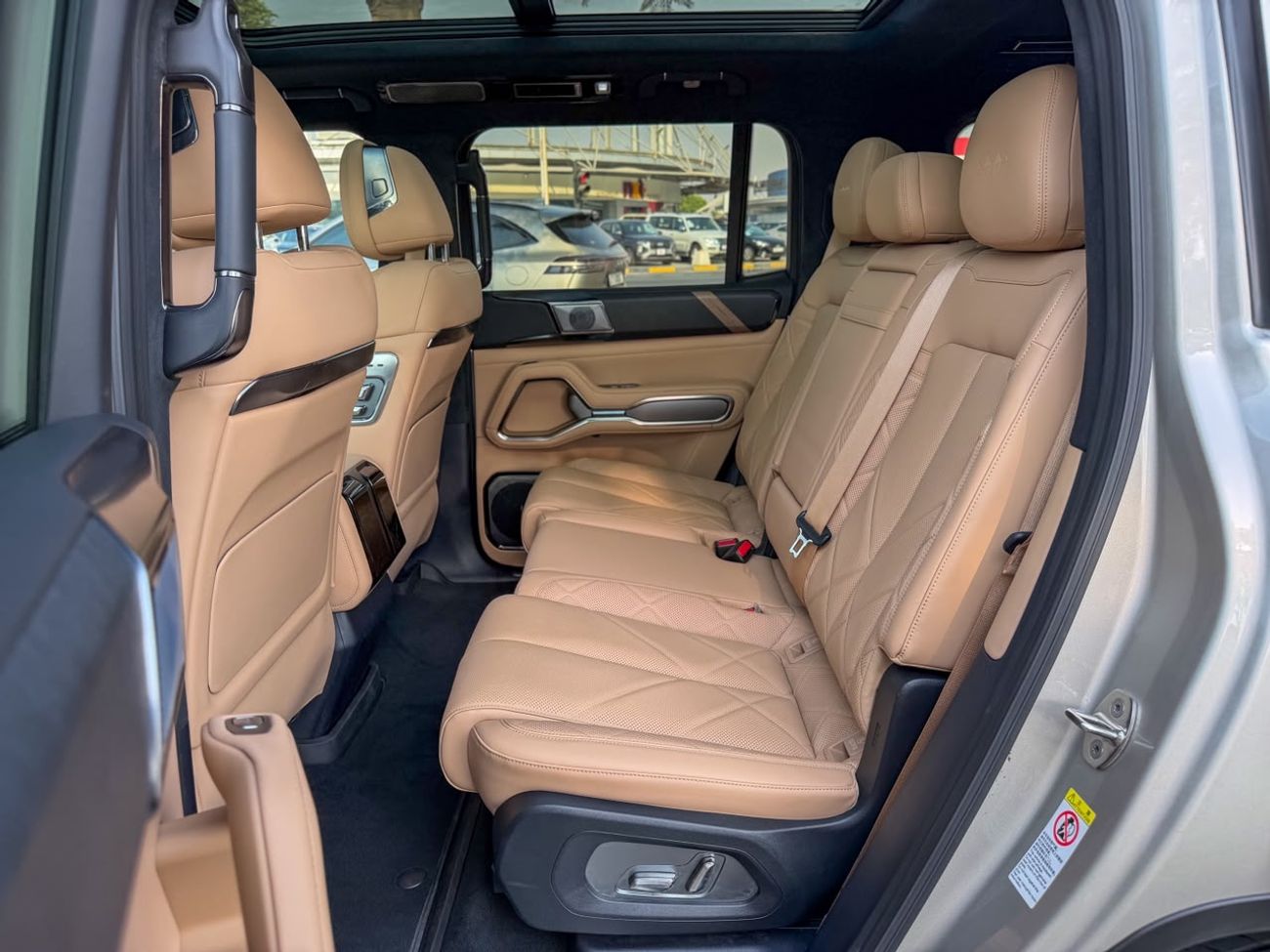 BYD Leopard 8 FLAGSHIP USED 2024 BYD LEOPARD 8 | 2.0L 939HP PHEV | WARRANTY&SERVICE