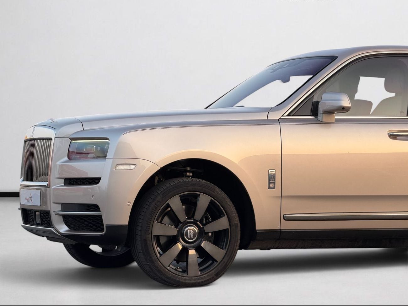 Rolls Royce Cullinan STANDARD ROLLS-ROYCE CULLINAN SILVER BADGE | GCC | ORIGINAL PAINT | AGMC SERVICE CONTRACT