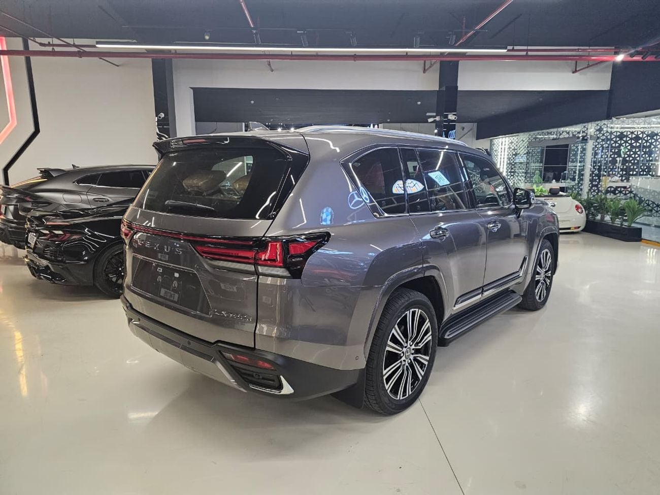 Lexus LX700h SIGNATURE 2026 Lexus LX 700h Signature Hybrid I ALFUTTAIM GCC Specs
