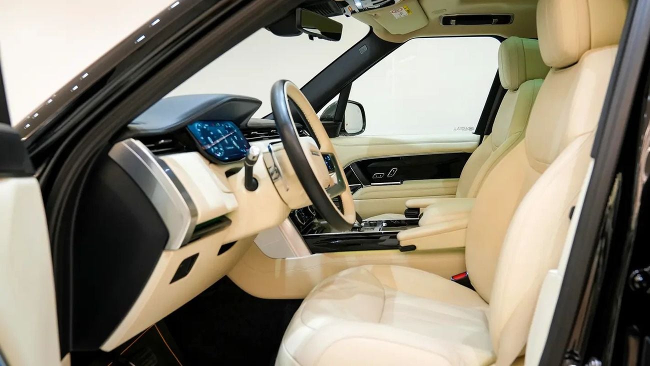 Land Rover Range Rover HSE P530 - V8 / Warranty And Service Contract / Gcc Specs
