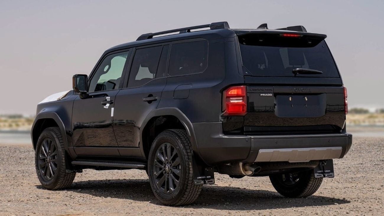 تويوتا برادو TXL1 250 LUXURY 2.8D AT MY2025 - BLACK