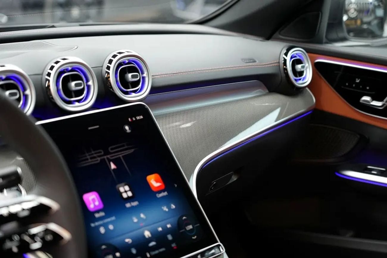 مرسيدس بنز C 200 PREMIUM PLUS GCC 0km | Agency Warranrty | AMG Package