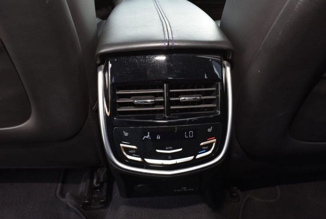 Cadillac XTS PLATINUM