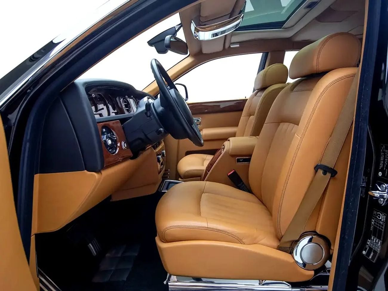 Rolls Royce Phantom GCC Specs | Full Service History with AGMC