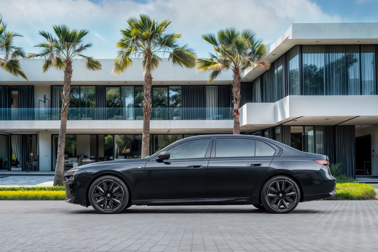 BMW 760i M760 xDrive | 9,400 P.M | 0% Downpayment | BMW WARRANTY & SERVICE!