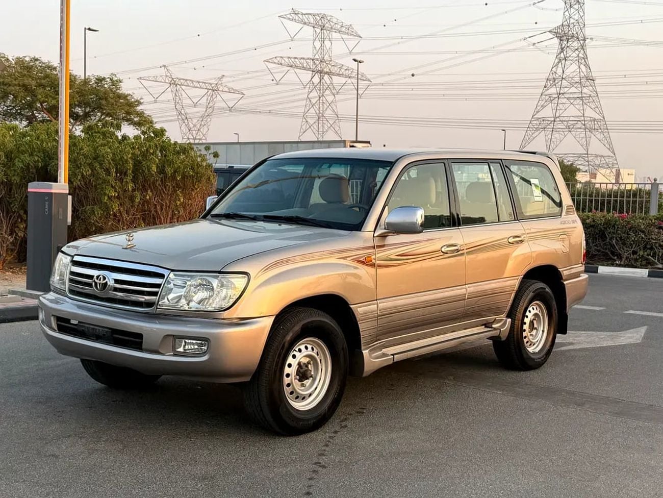 Toyota Land Cruiser GXR GCC Specs
