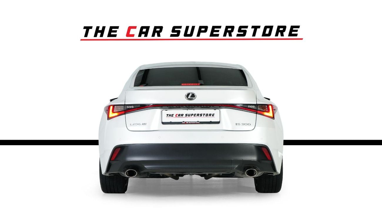 Lexus IS300 PREMIER GCC- warranty and Service package valid till November 2029