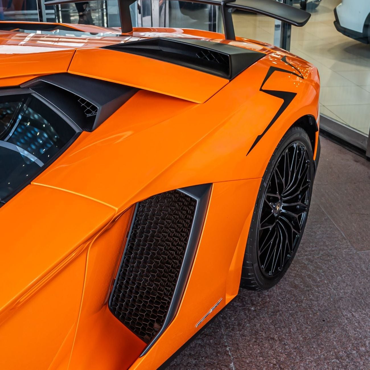 لامبورغيني أفينتادور LP 750