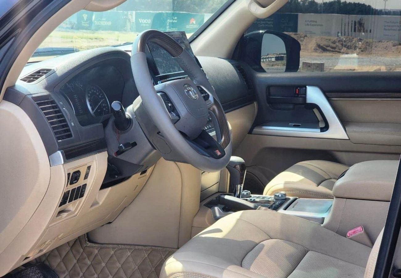 Toyota Land Cruiser GXR