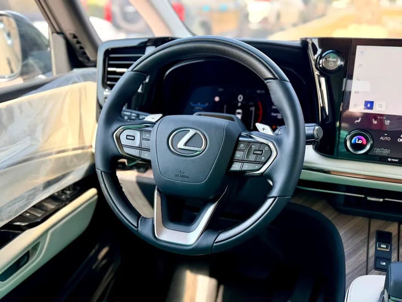 لكزس LM 350h LM 350h VIP | European Specs | Hybrid Luxury MPV