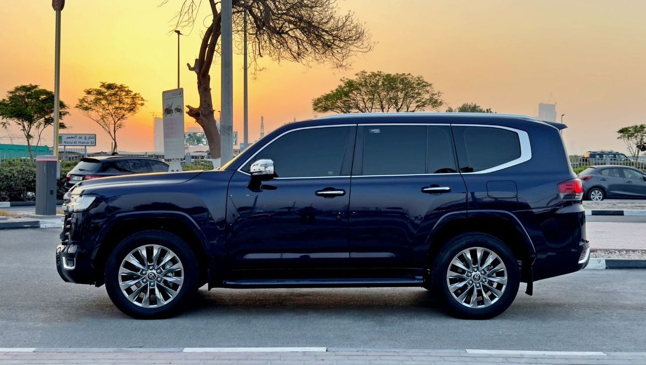 Toyota Land Cruiser VXR 2023 Toyota Land Cruiser VXR 4.0, Dealer Warranty, GCC Specifications