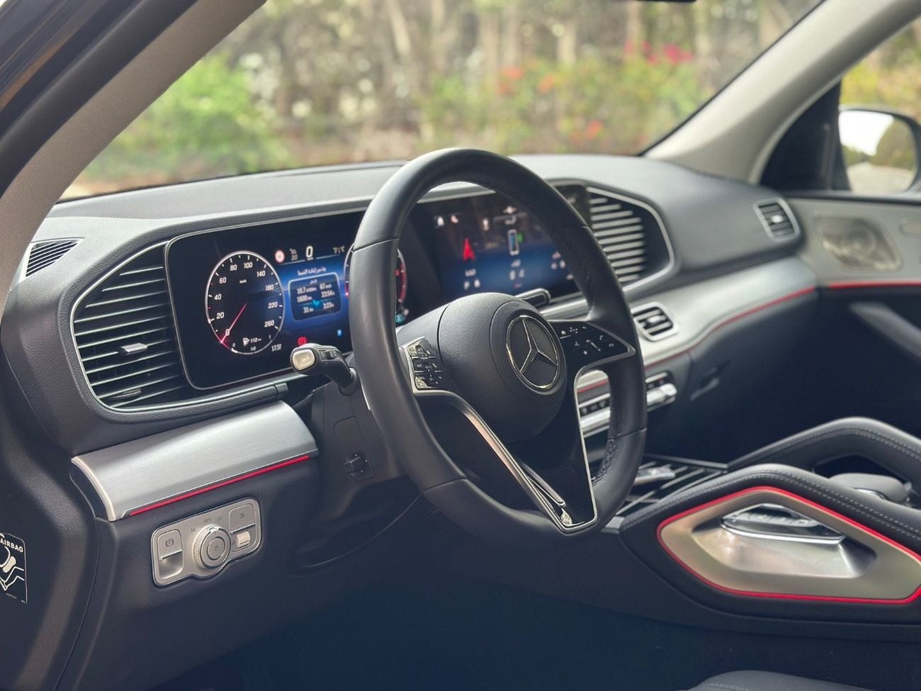مرسيدس بنز GLE 300 2025 Diesel | 2.0L 4-cylinder 270 HP | Low Mileage | Like New