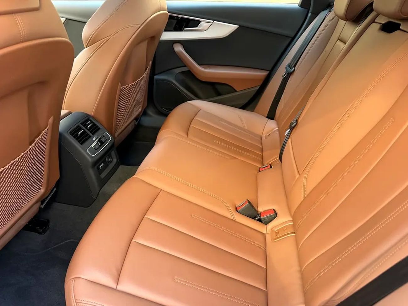 Audi A4 35 TFSI S-LINE