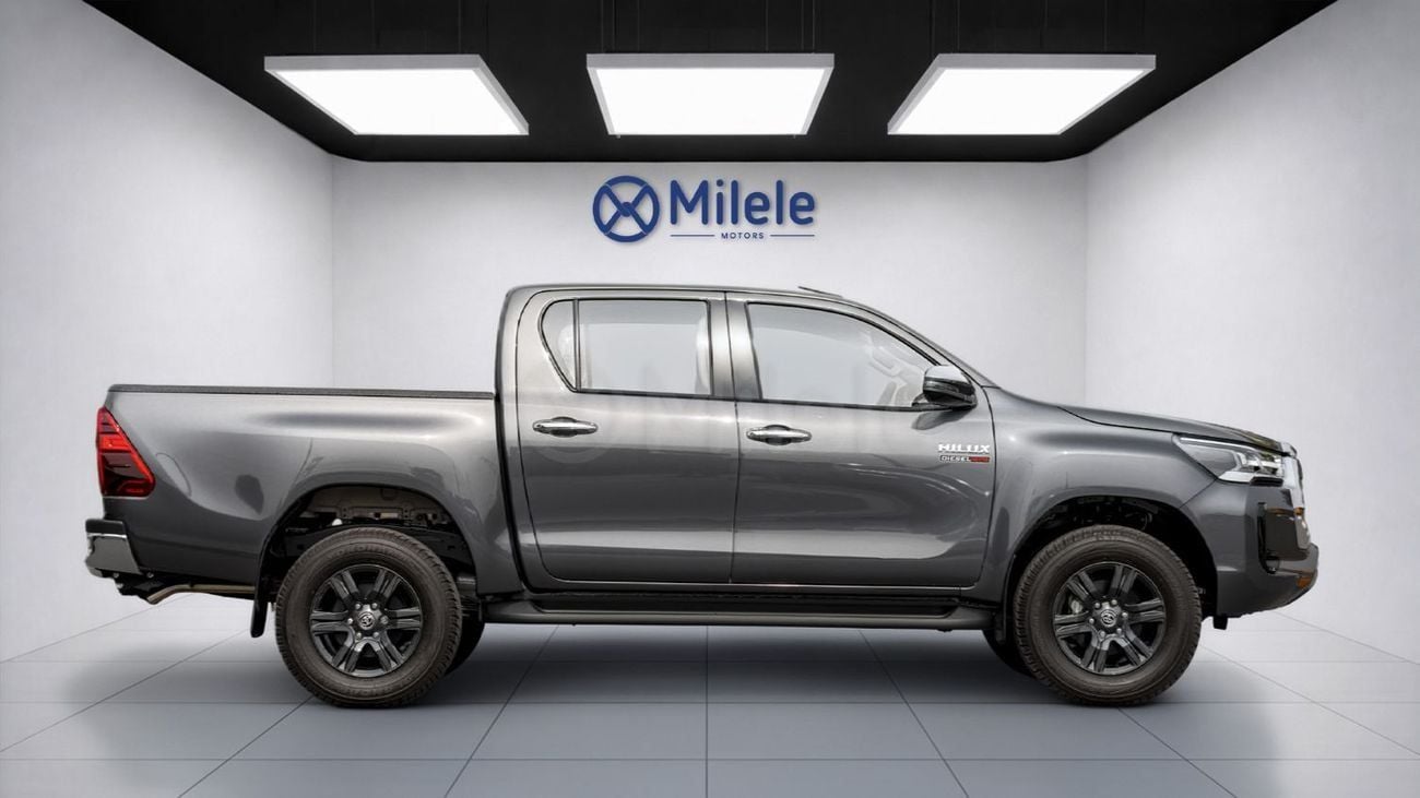 Toyota Hilux HILUX DC 2.8 DIESEL MEV AT 4WD | 2-YEAR WARRANTY + SERVICE AVAILABLE | IN-HOUSE FINANCING | 0% DOWN