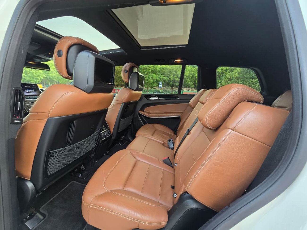 Mercedes Benz GLS500 STANDARD 2018 Mercedes-Benz GLS 550 - American Specs - Excellent Condition