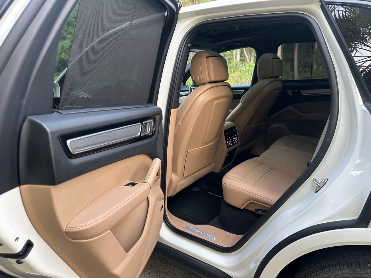 Porsche Cayenne PLATINUM EDITION 2021 Porsche Cayenne | Low Mileage | American Specs | Perfect Condition