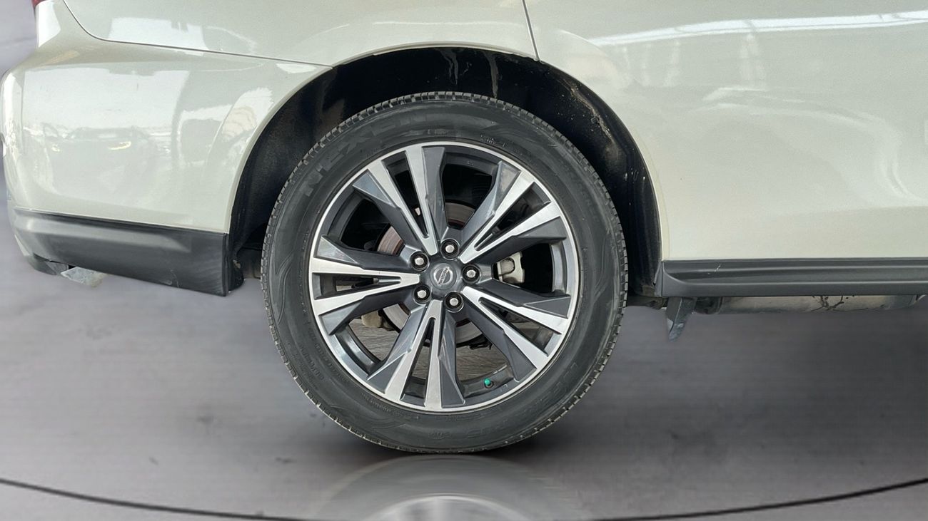 Nissan Pathfinder SV | Guaranteed Warranty | 0 Down Payment