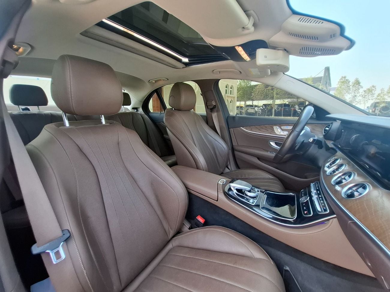 مرسيدس بنز E300 AMG