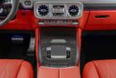 Mercedes Benz G63 AMG STANDARD Mercedes-AMG G 63 | 2026 | White | Full Carbon | Performance Package | 4.0L V8 Twin-Turbo | 585 HP