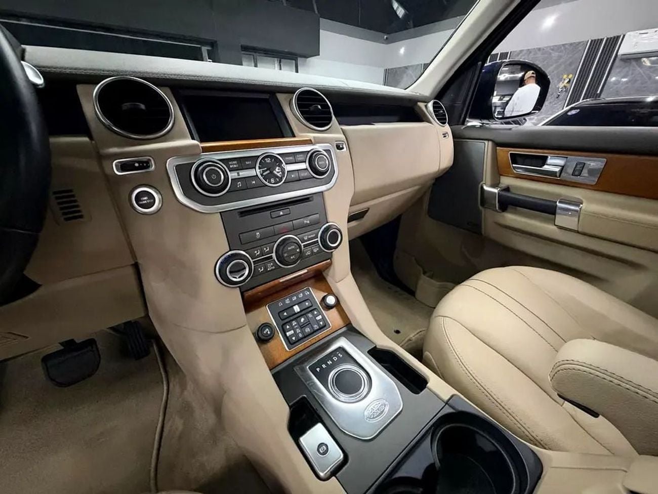 لاند روفر LR4 HSE