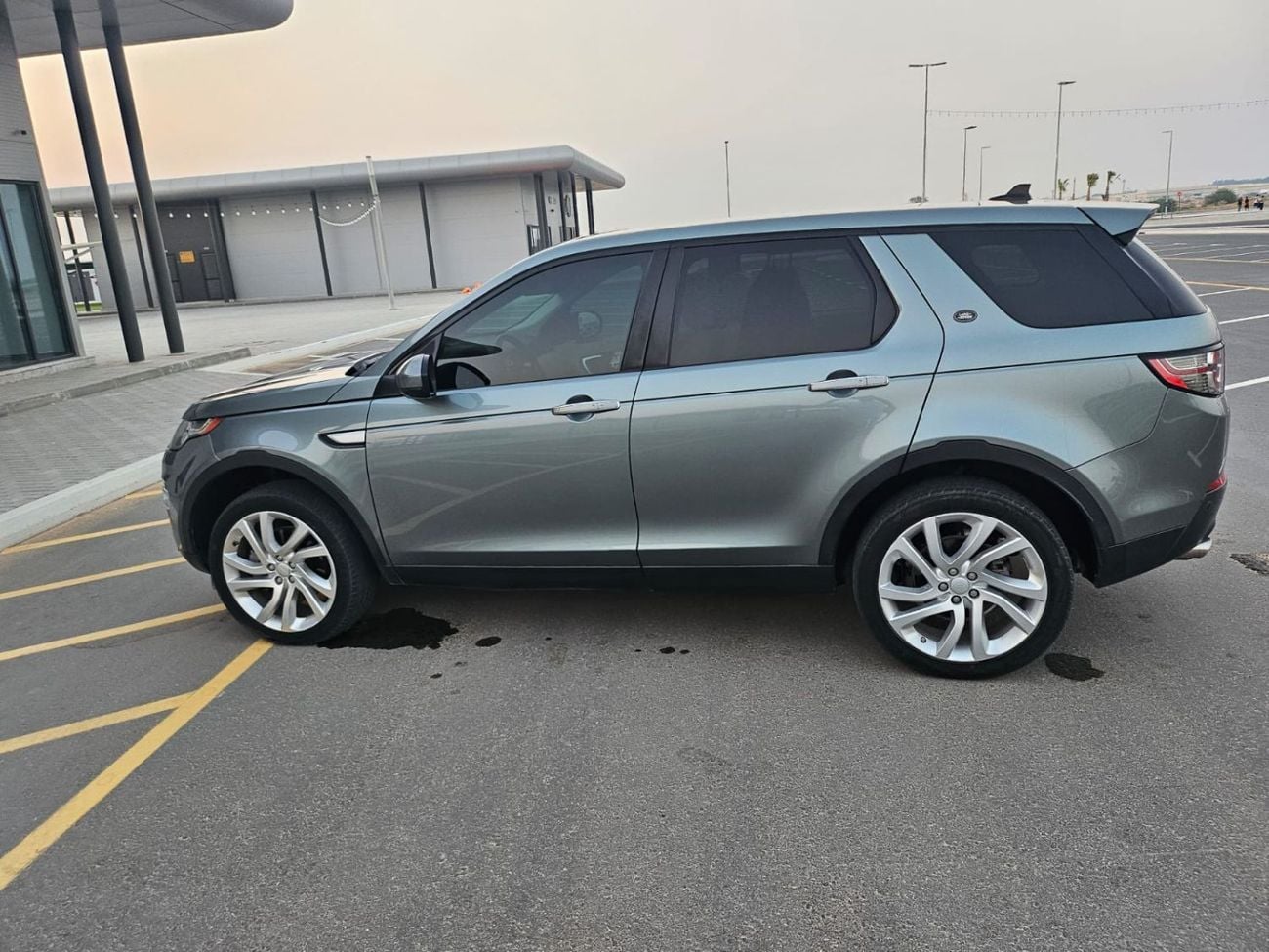 Land Rover Discovery Sport S Clean Tital car with Orignal paint