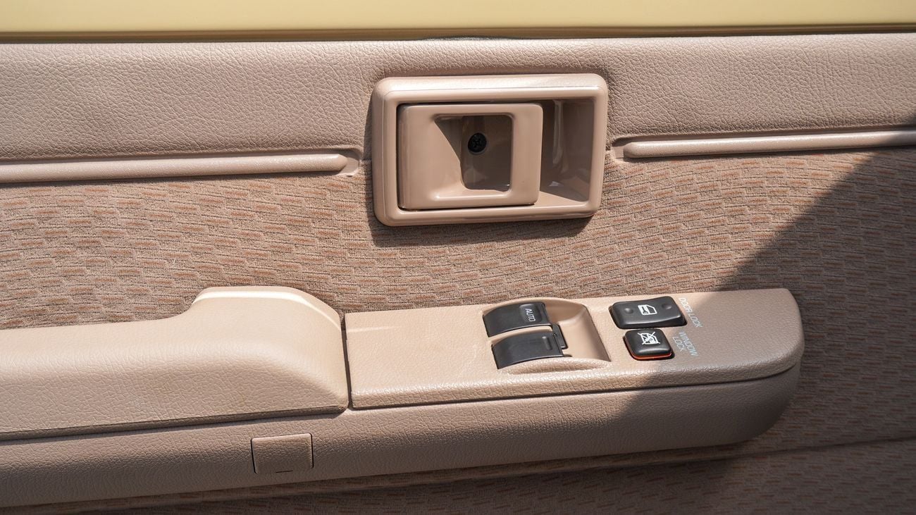 تويوتا لاند كروزر بيك آب 4.0L Oman Specs