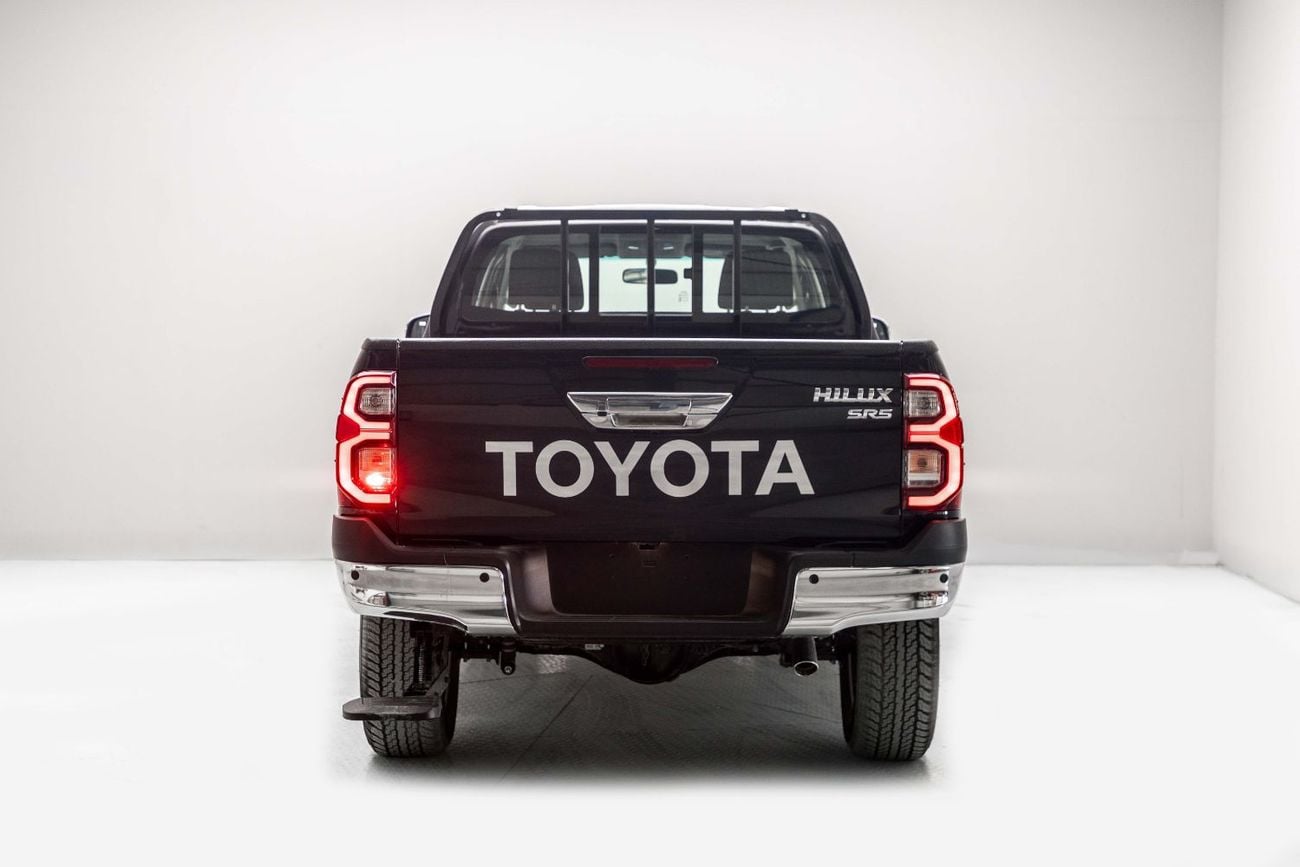 تويوتا هيلوكس 4.0L - Attitude Black Inside Black | Export Only