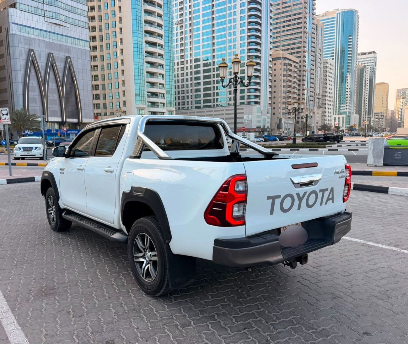 Toyota Hilux GLX Toyota Hilux 2018Model 2.8 Diesel 4x4 Manual gear colour white interior black leather seats Electric