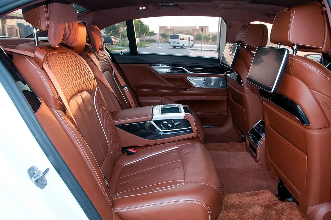 BMW M760Li M760Li | GCC Specs | V12 | Low Mileage | Full Service History