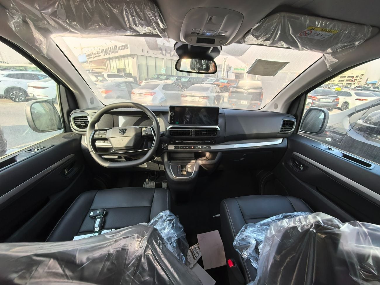 بيجو ترافلر VIP 7 Seater
