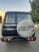 Toyota Land Cruiser 70 LC76 LX